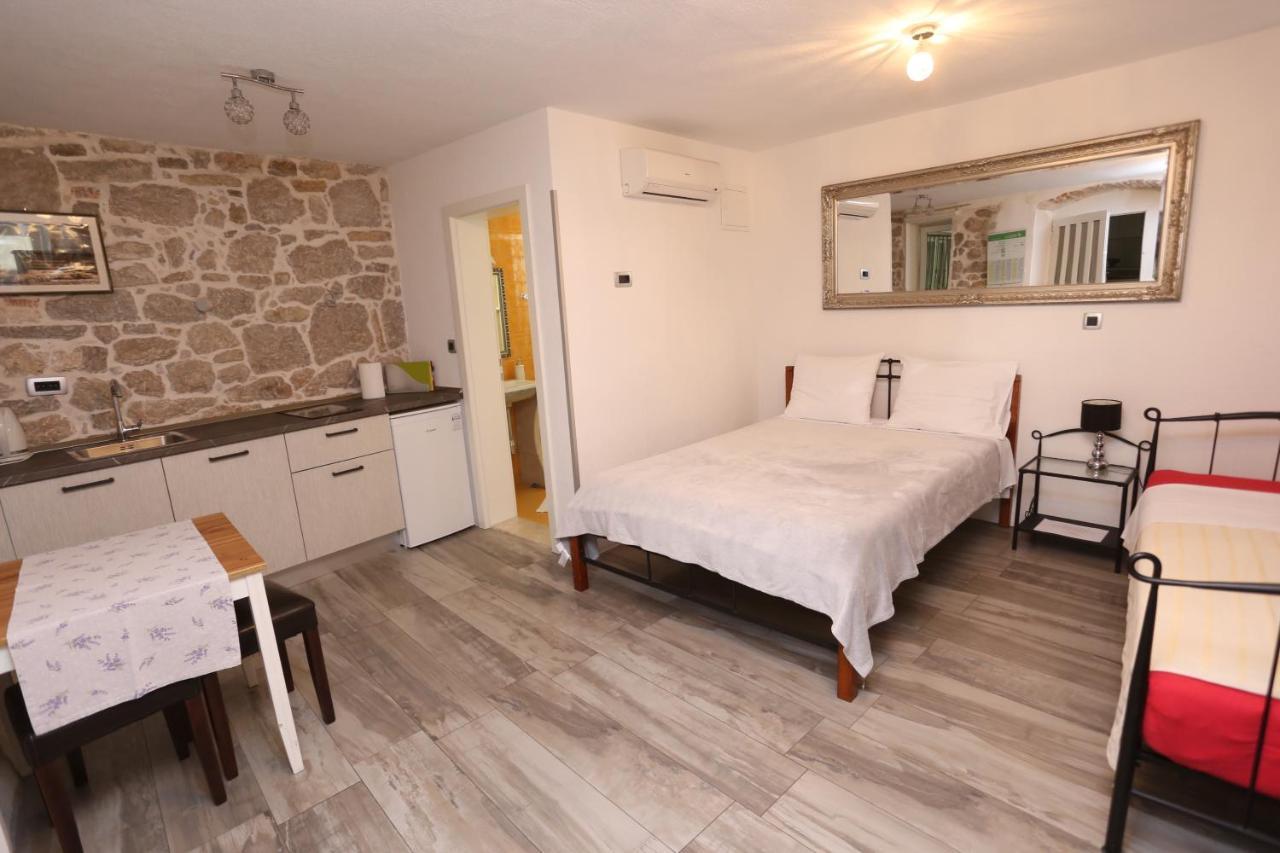 Apartments Nikolla Split Kültér fotó